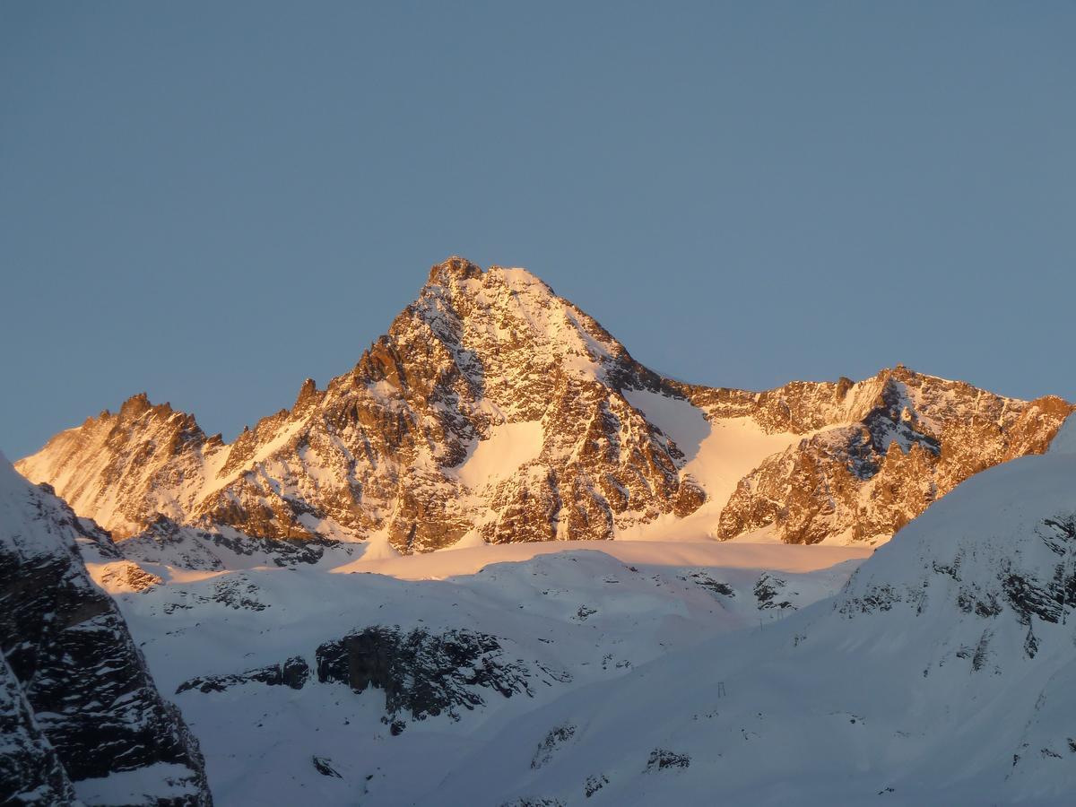 Alpengasthof Lucknerhaus Hotel Kals-am Großglockner Buitenkant foto