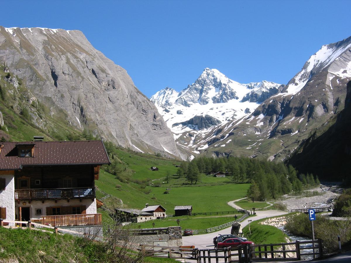 Alpengasthof Lucknerhaus Hotel Kals-am Großglockner Buitenkant foto