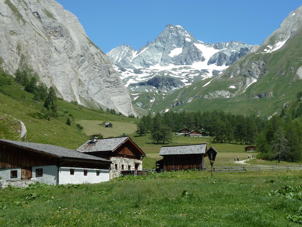 Alpengasthof Lucknerhaus Hotel Kals-am Großglockner Buitenkant foto